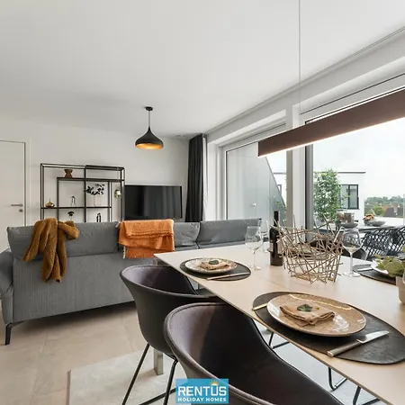 Luna - Brand New & Stylish * Nieuwpoort