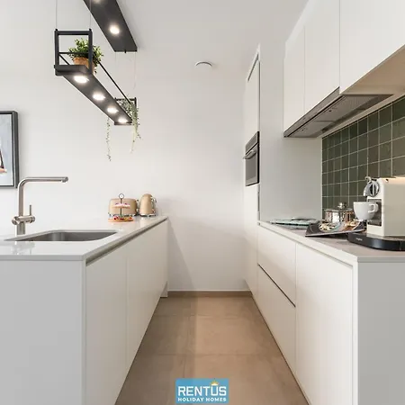 Luna - Brand New & Stylish Nieuwpoort